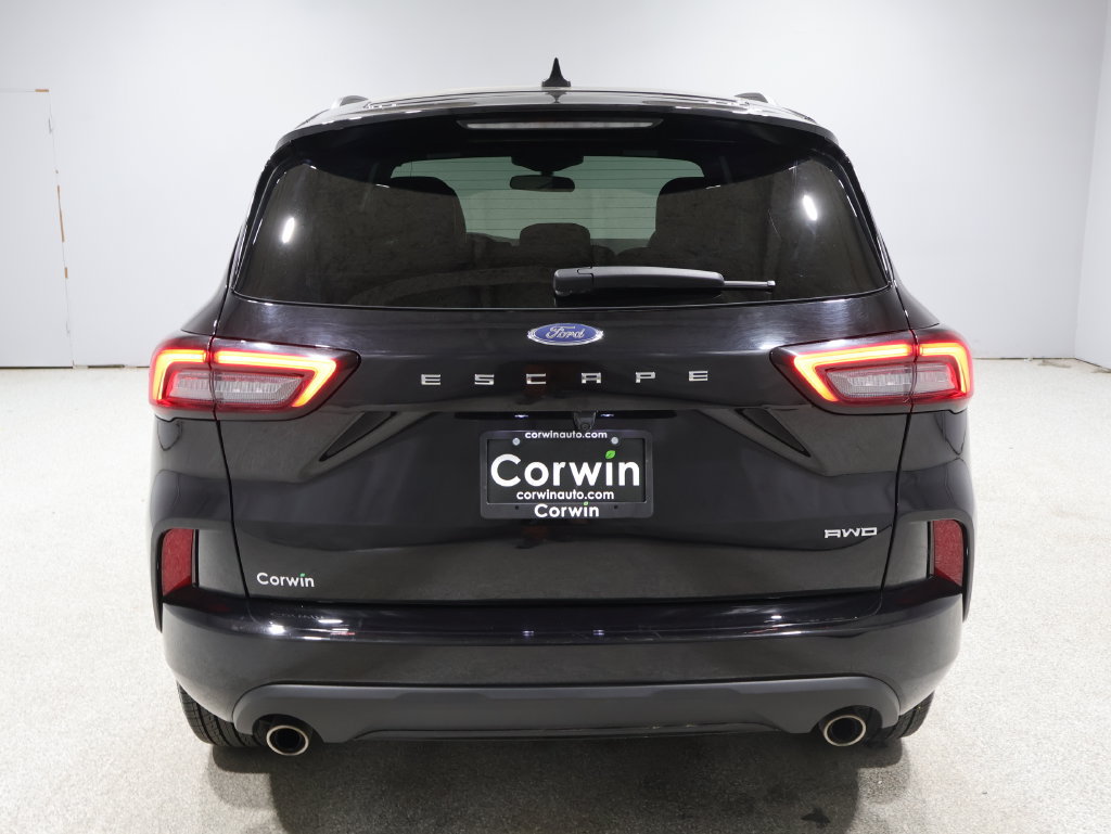 Used 2024 Ford Escape ST-Line AWD/4WD image 3