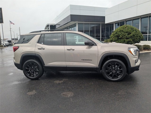 New 2026 GMC Terrain Elevation w/ Elevation Premium Package image 3