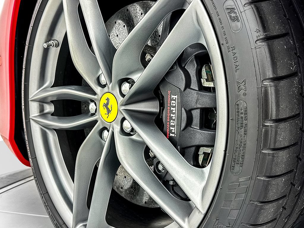 Certified 2018 Ferrari 488 GTB RWD image 34