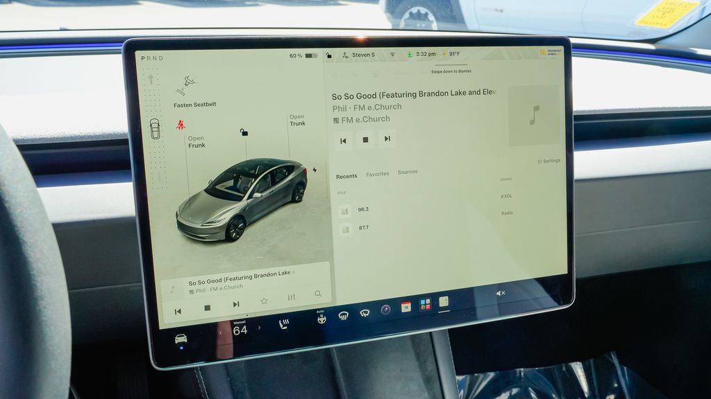 Used 2024 Tesla Model 3 Standard Range RWD image 17