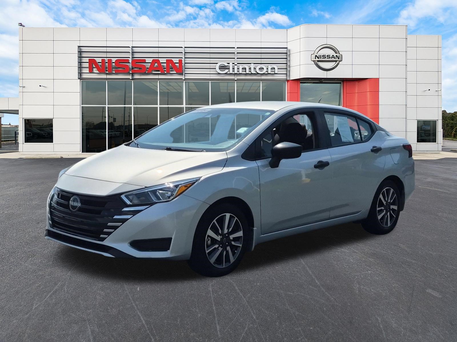 Used 2023 Nissan Versa S w/ S Plus Package FWD image 7