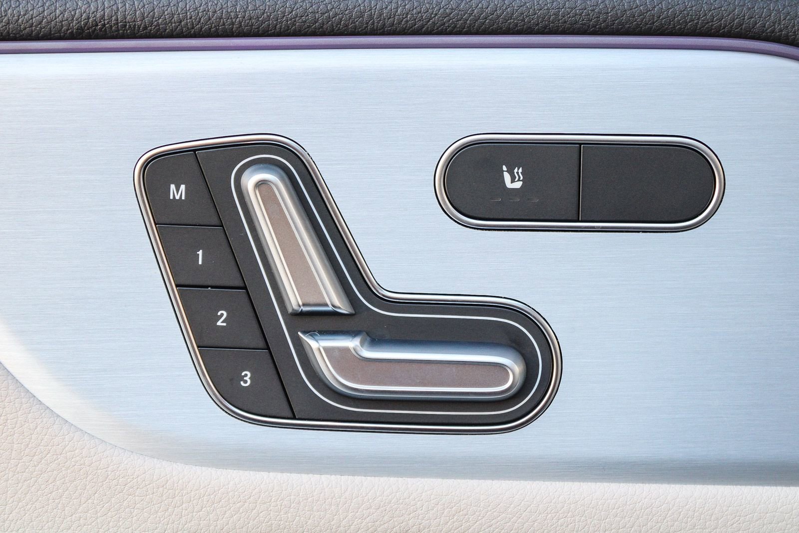 Certified 2025 Mercedes-Benz GLA 250 4MATIC image 23