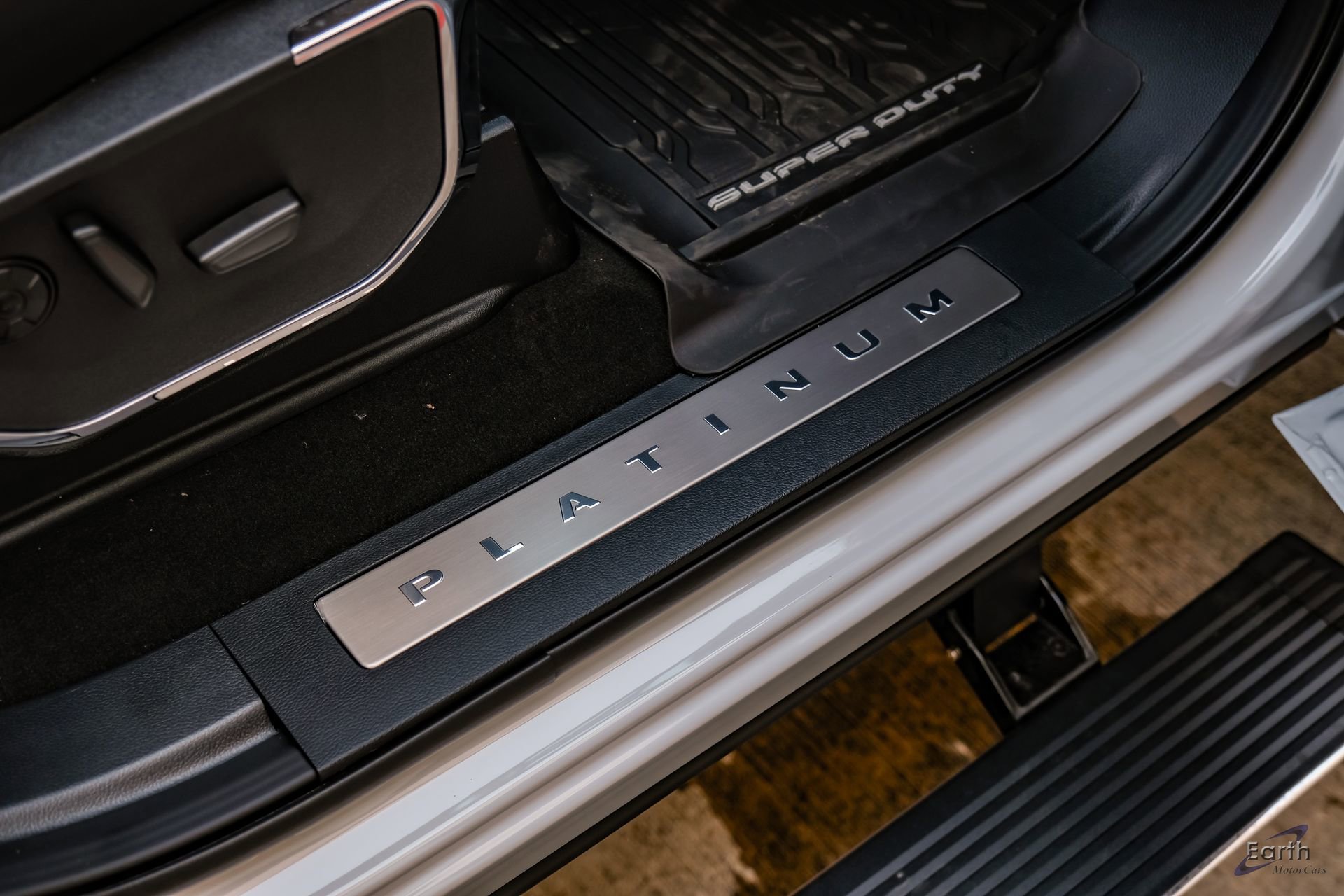 Used 2026 Ford F450 Platinum w/ FX4 Off-Road Package image 62