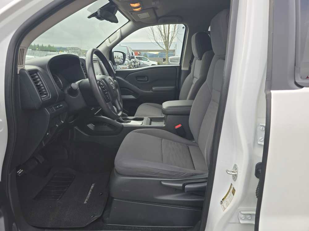 Used 2023 Nissan Frontier S w/ Tow Package image 9