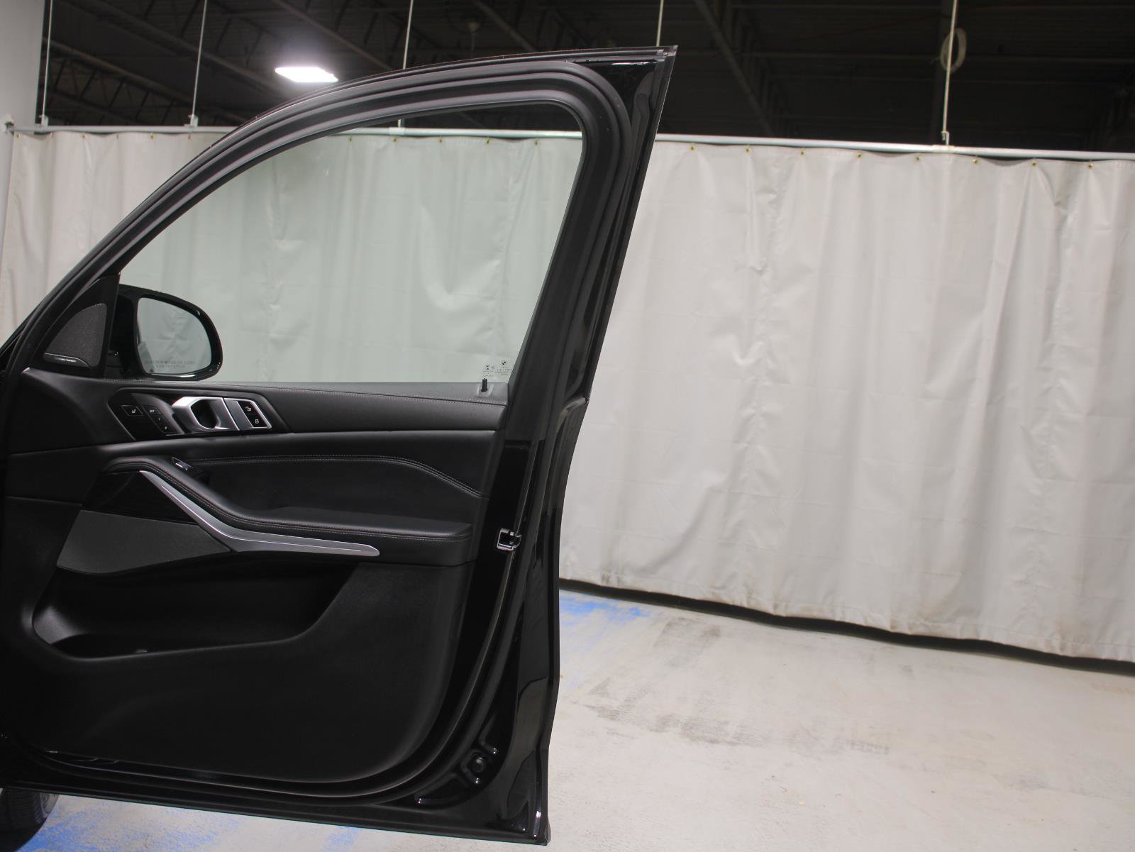 Certified 2023 BMW X7 M60i w/ Executive Package image 23