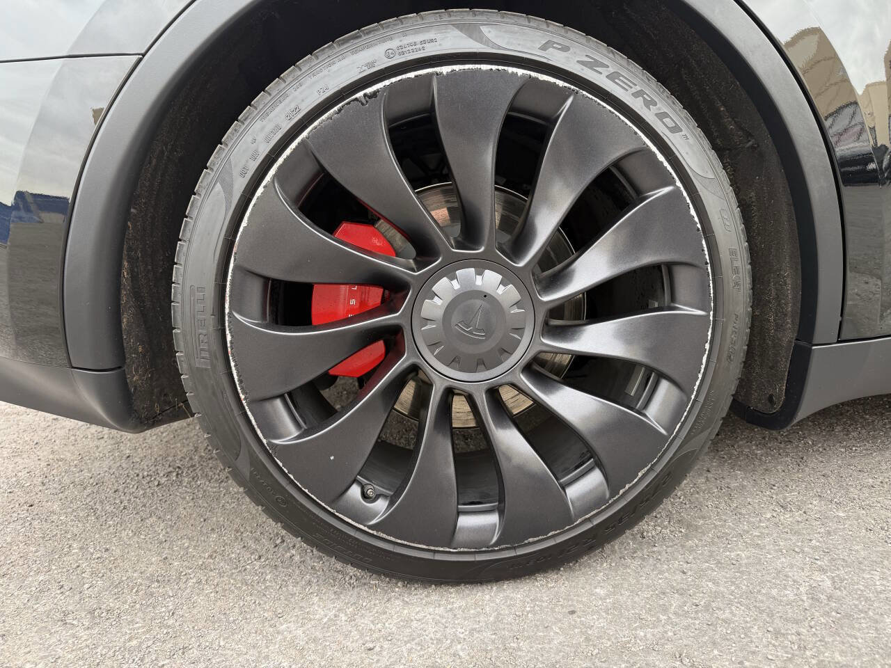 Used 2023 Tesla Model Y Performance image 30