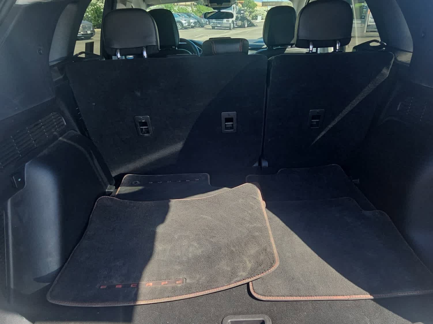 Used 2022 Ford Escape SEL w/ SEL Stealth AWD Package image 9