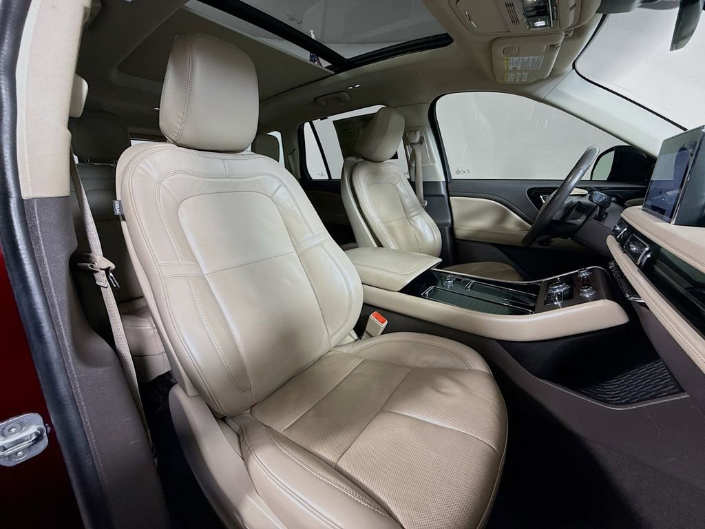Used 2022 Lincoln Aviator Reserve w/ Equipment Group 201A image 30