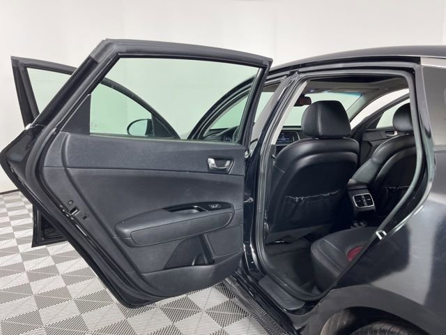 Used 2020 Kia Optima SX image 42
