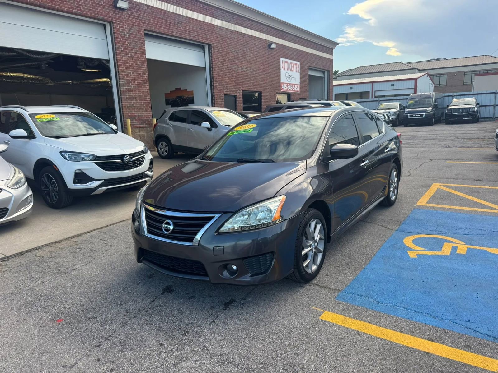 Used 2014 Nissan Sentra SR FWD image 1