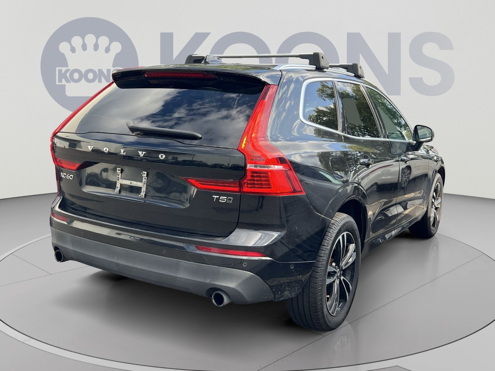 Used 2019 Volvo XC60 T5 Momentum w/ Premium Package AWD/4WD image 5