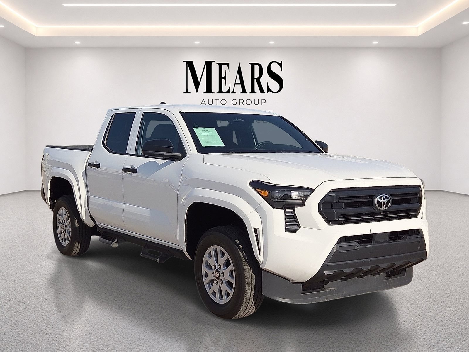 Used 2025 Toyota Tacoma SR AWD/4WD image 7
