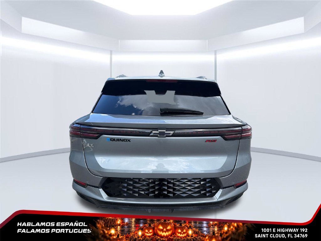 Certified 2024 Chevrolet Equinox EV RS FWD image 4