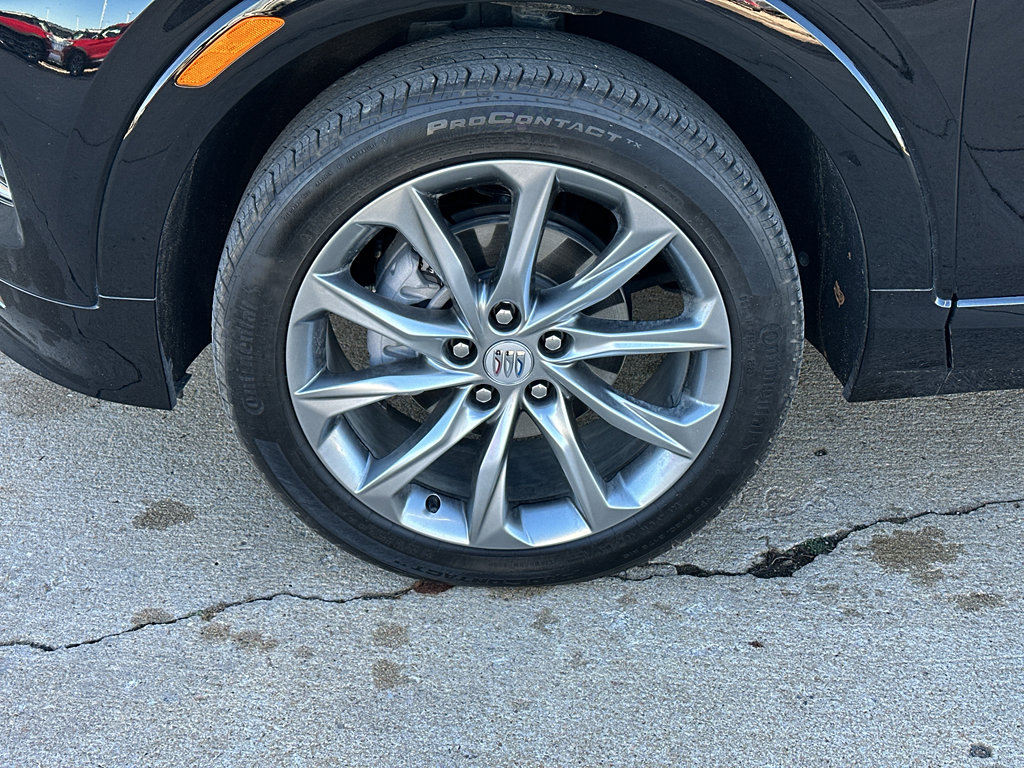 Used 2024 Buick Encore GX Avenir w/ Avenir Technology Package image 3