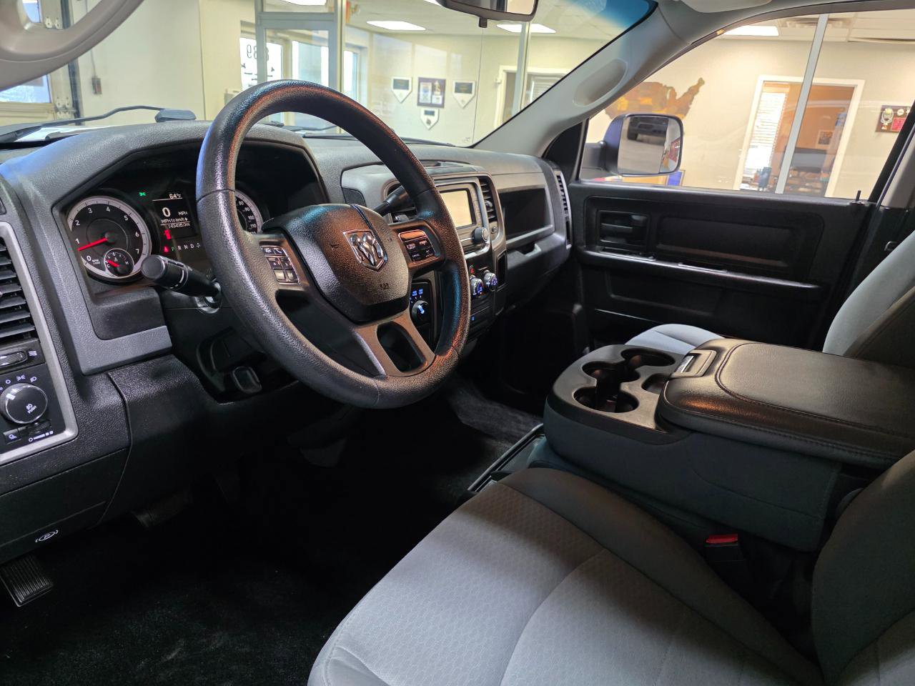 Used 2014 RAM 1500 Express image 16