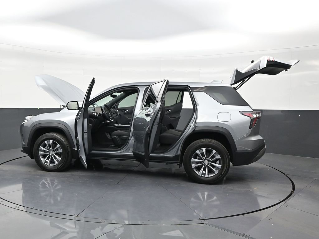 Used 2025 Chevrolet Equinox LT w/ Safety and Technology Package image 31
