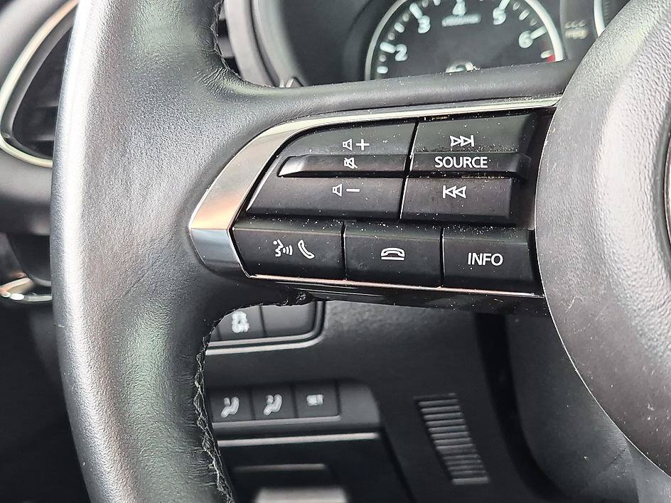 Used 2025 MAZDA MAZDA3 s FWD image 17