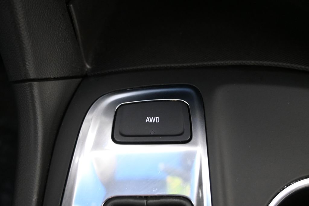 Used 2018 Chevrolet Equinox LT image 31