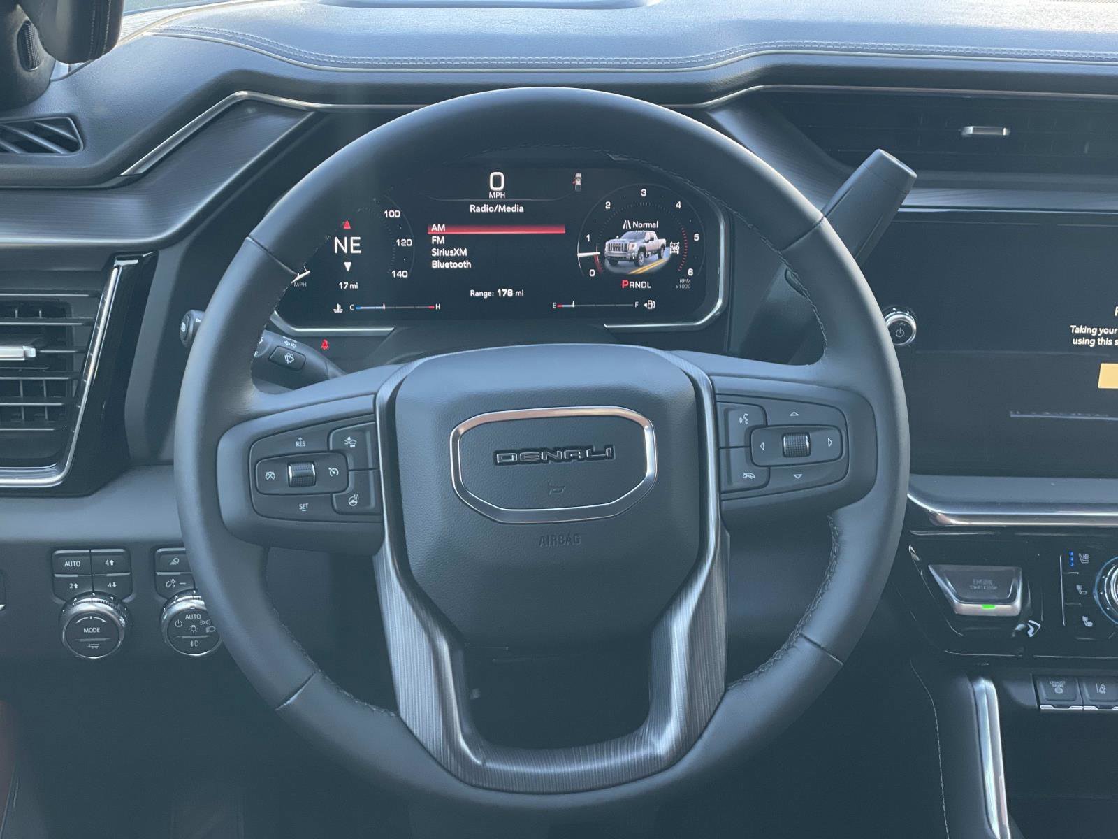 New 2026 GMC Sierra 2500 Denali Ultimate w/ Max Trailering Package AWD/4WD image 8