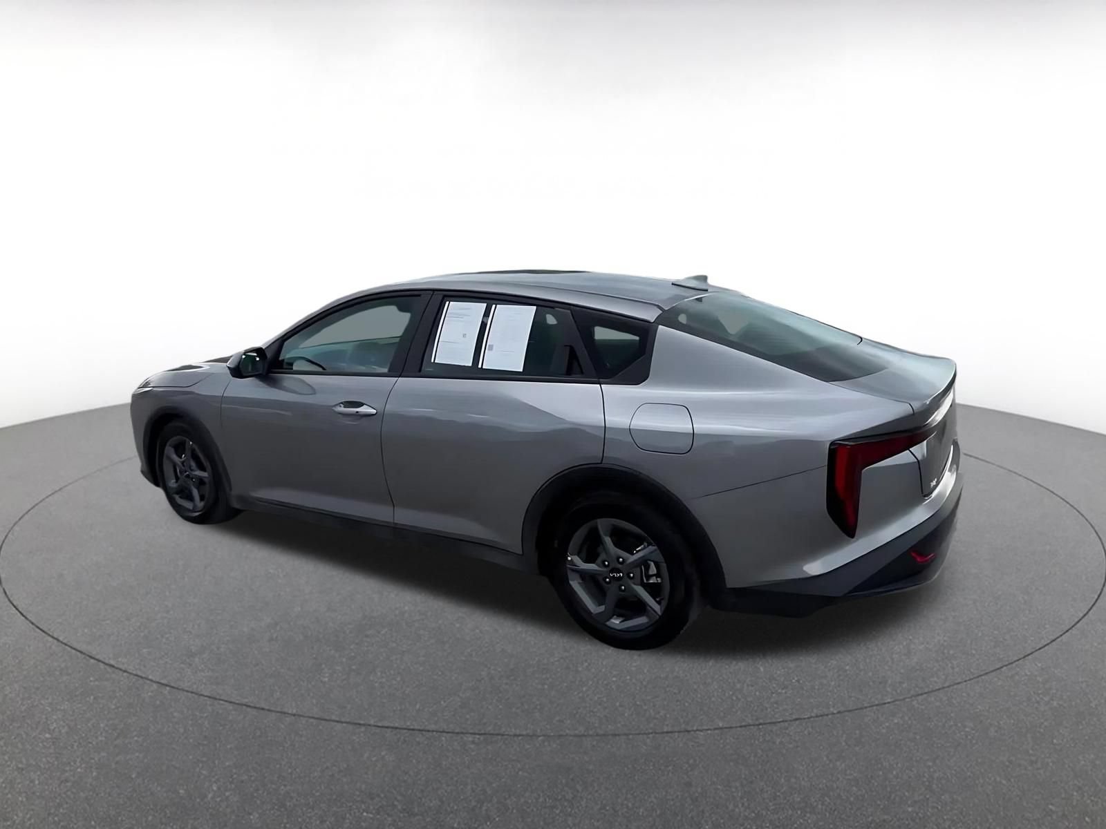 Used 2025 Kia K4 FWD image 10