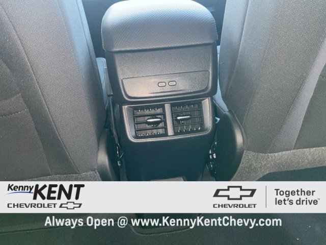 Used 2026 Chevrolet Equinox LT image 12