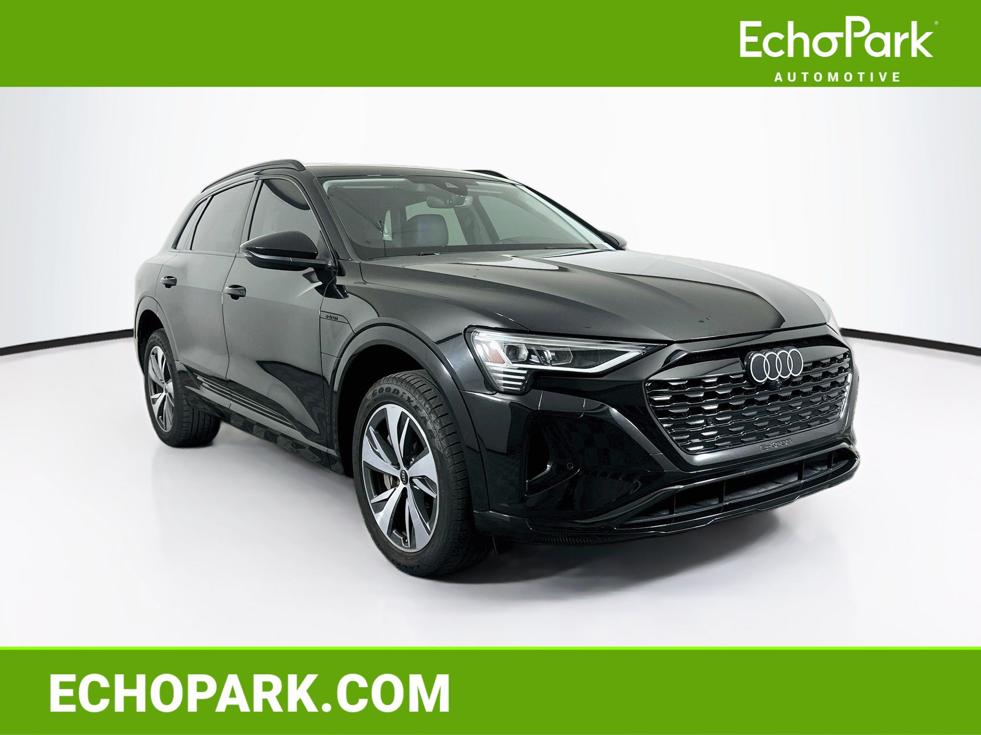 Used 2024 Audi Q8 e-tron Premium AWD/4WD image 1