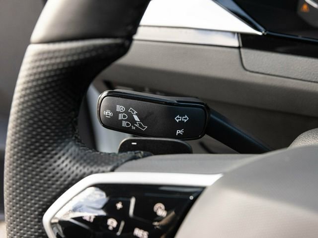 Used 2023 Volkswagen Arteon SEL w/ Arteon MDO Package (Z43) image 41