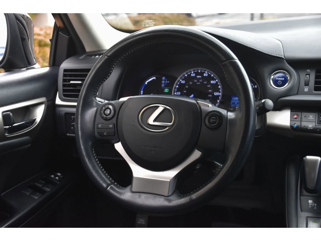 Used 2014 Lexus CT 200h image 17