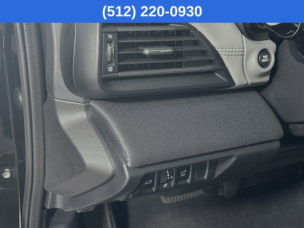 Used 2025 Subaru Outback Premium image 11