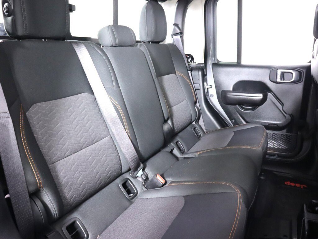 Used 2020 Jeep Gladiator Mojave AWD/4WD image 44