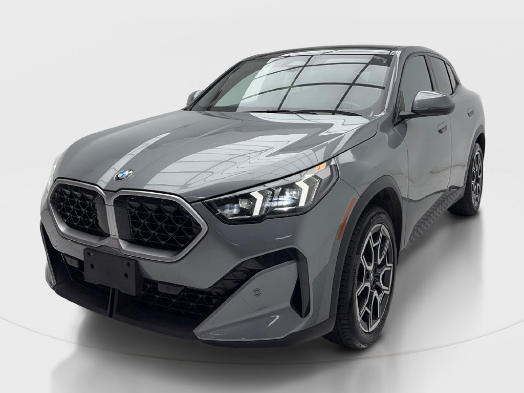 Used 2025 BMW X2 xDrive28i AWD/4WD image 5
