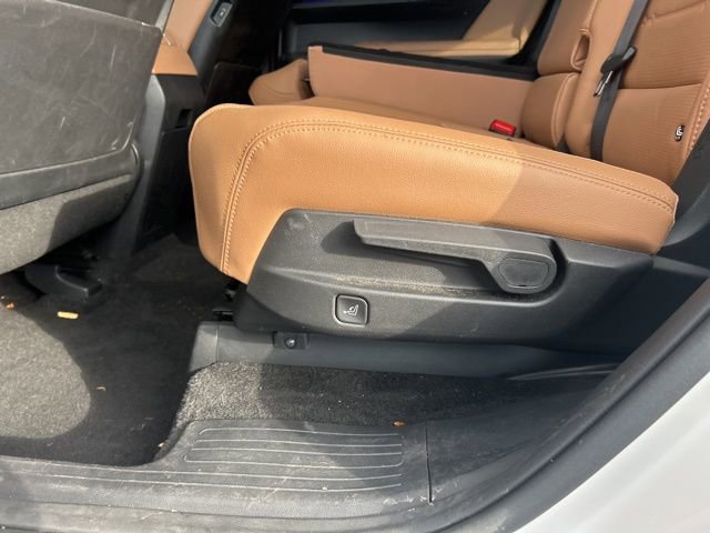 Used 2025 Hyundai Santa Fe Limited image 27