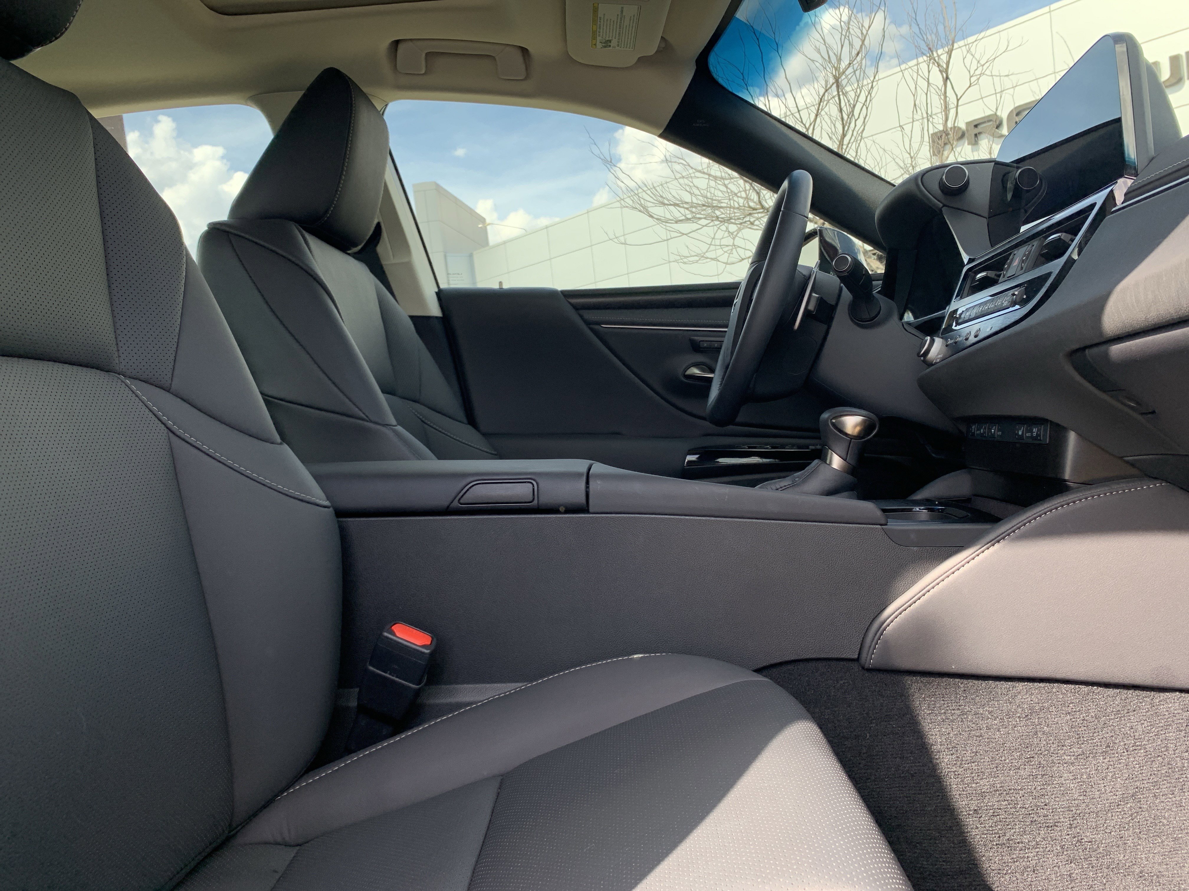 Certified 2024 Lexus ES 350 w/ Premium Package image 35