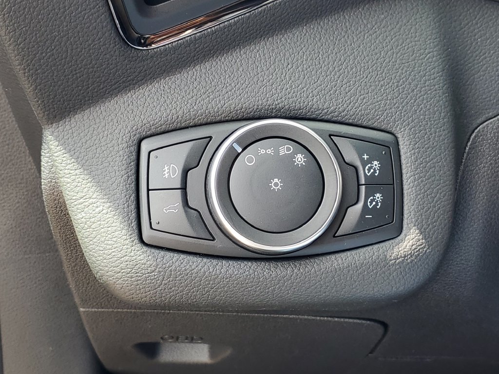 Used 2018 Ford Escape SEL AWD/4WD image 18