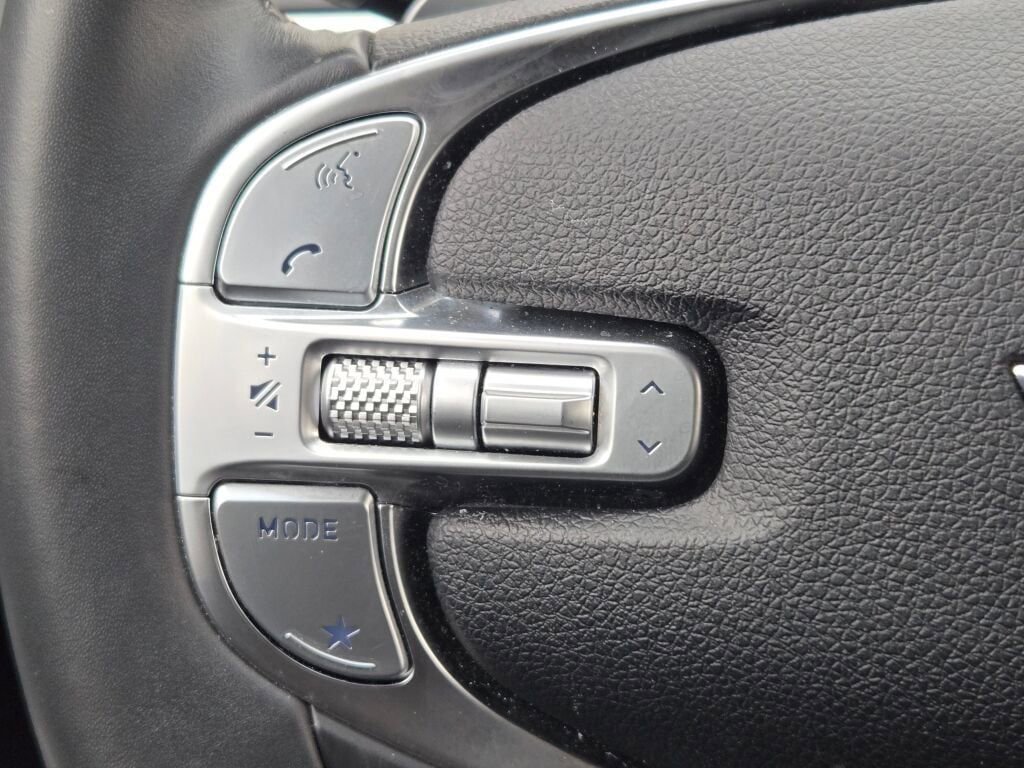 Used 2025 Genesis GV70 2.5T image 29