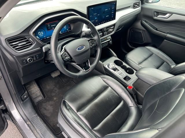 Used 2024 Ford Escape Platinum image 15