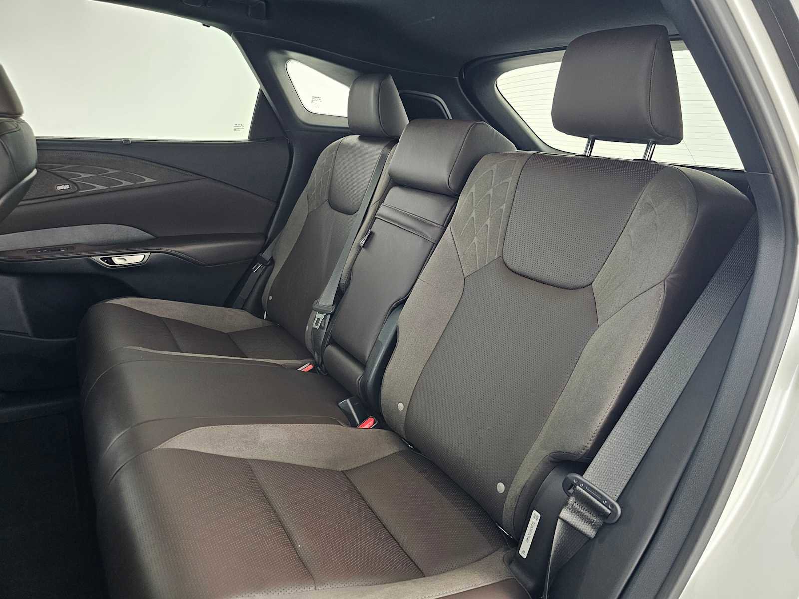 Certified 2026 Lexus RX 350 Luxury w/ Convenience Package image 17