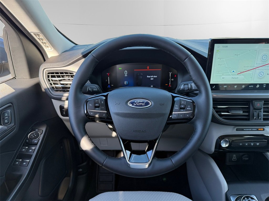 New 2026 Ford Escape SE image 10
