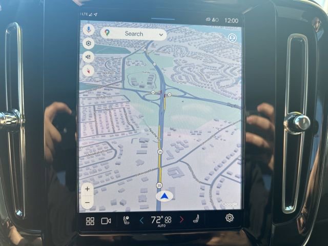 Certified 2025 Volvo XC40 B5 Plus image 21