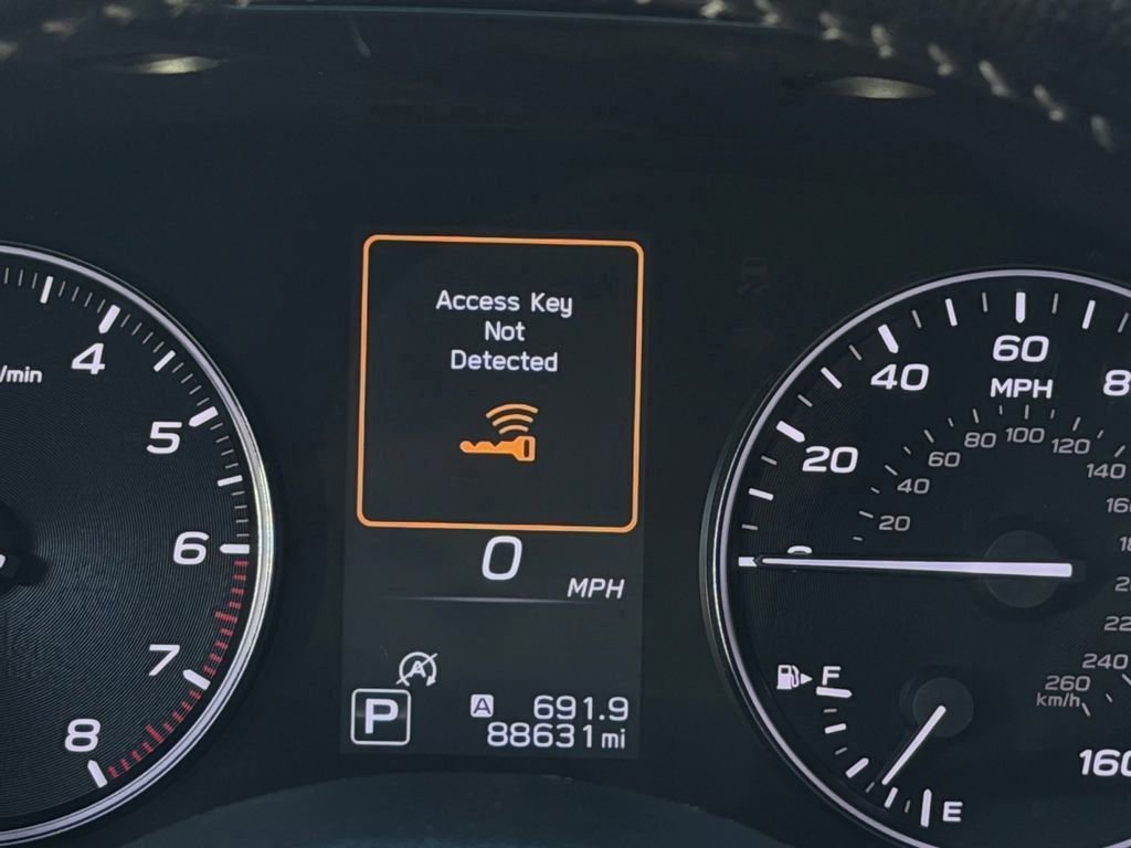 Used 2020 Subaru Outback Premium image 18