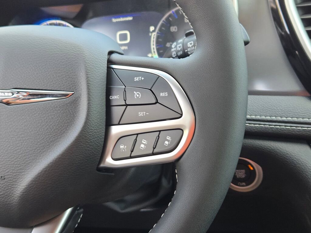 New 2026 Chrysler Pacifica Select image 33