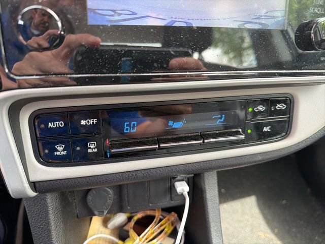 Used 2019 Toyota Corolla LE FWD image 15