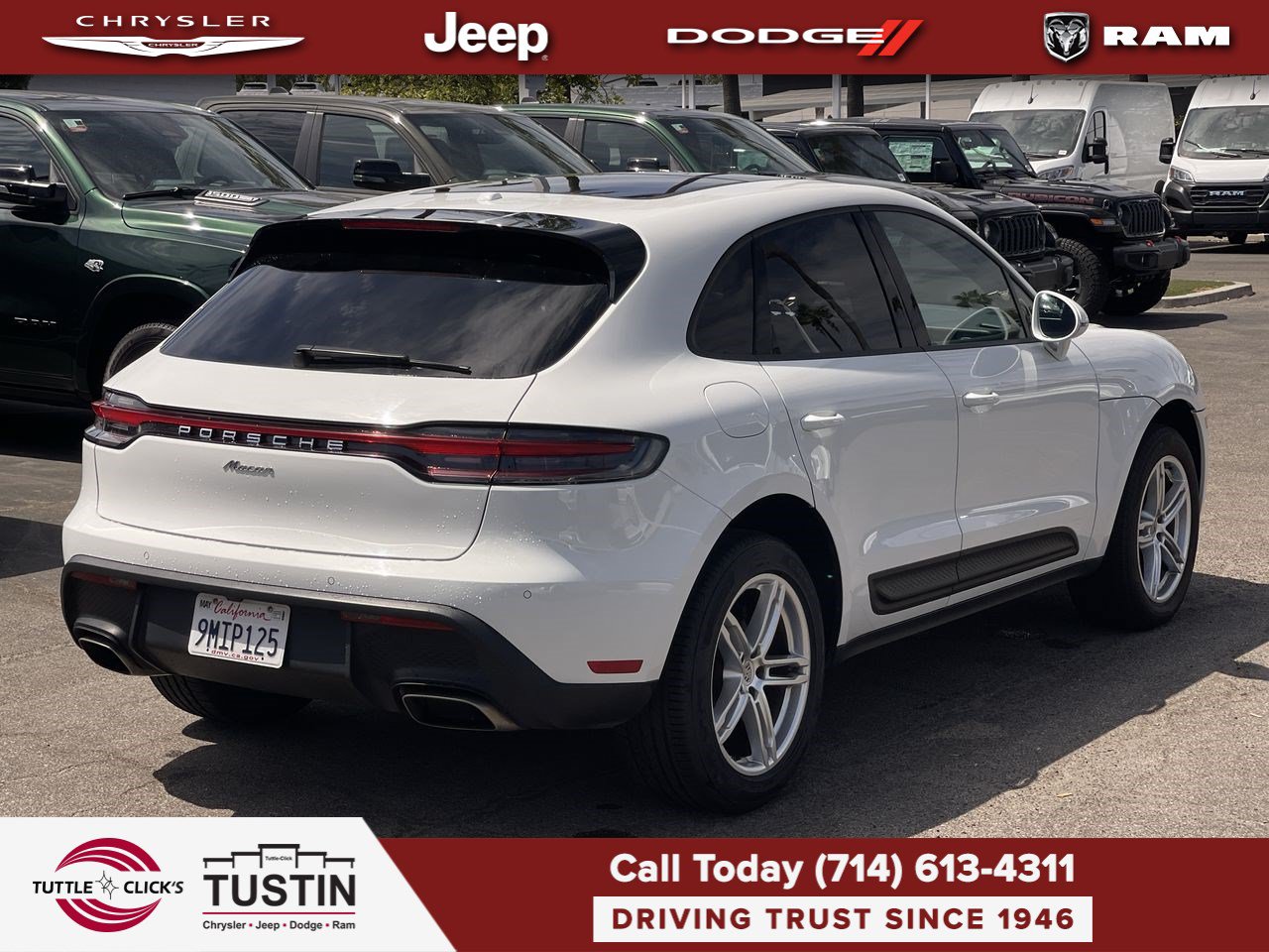 Used 2024 Porsche Macan AWD/4WD image 12