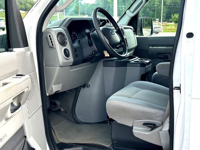 Used 2009 Ford E-350 and Econoline 350 XLT image 10