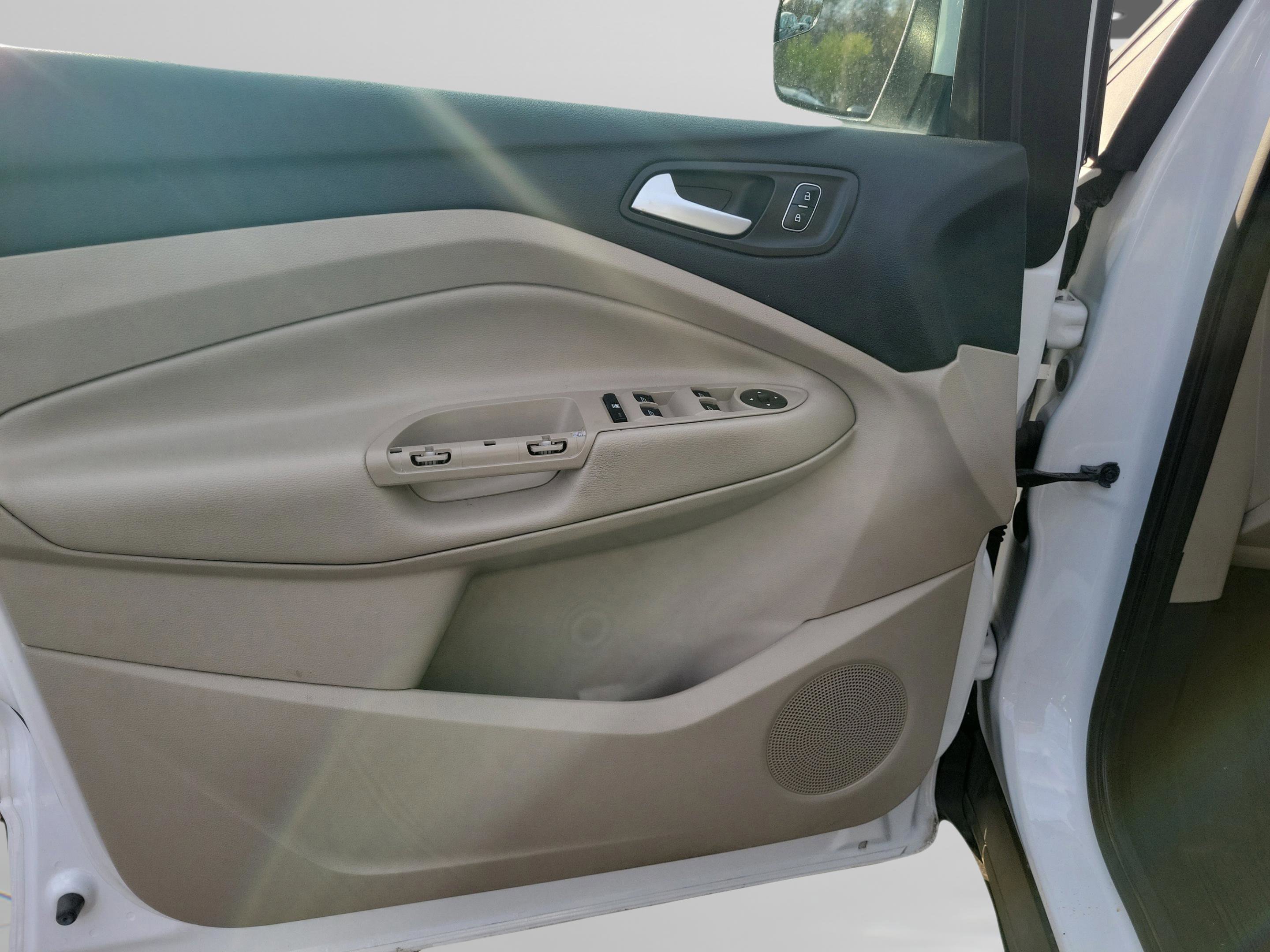 Used 2018 Ford Escape SE w/ SE Sync 3 Package image 17