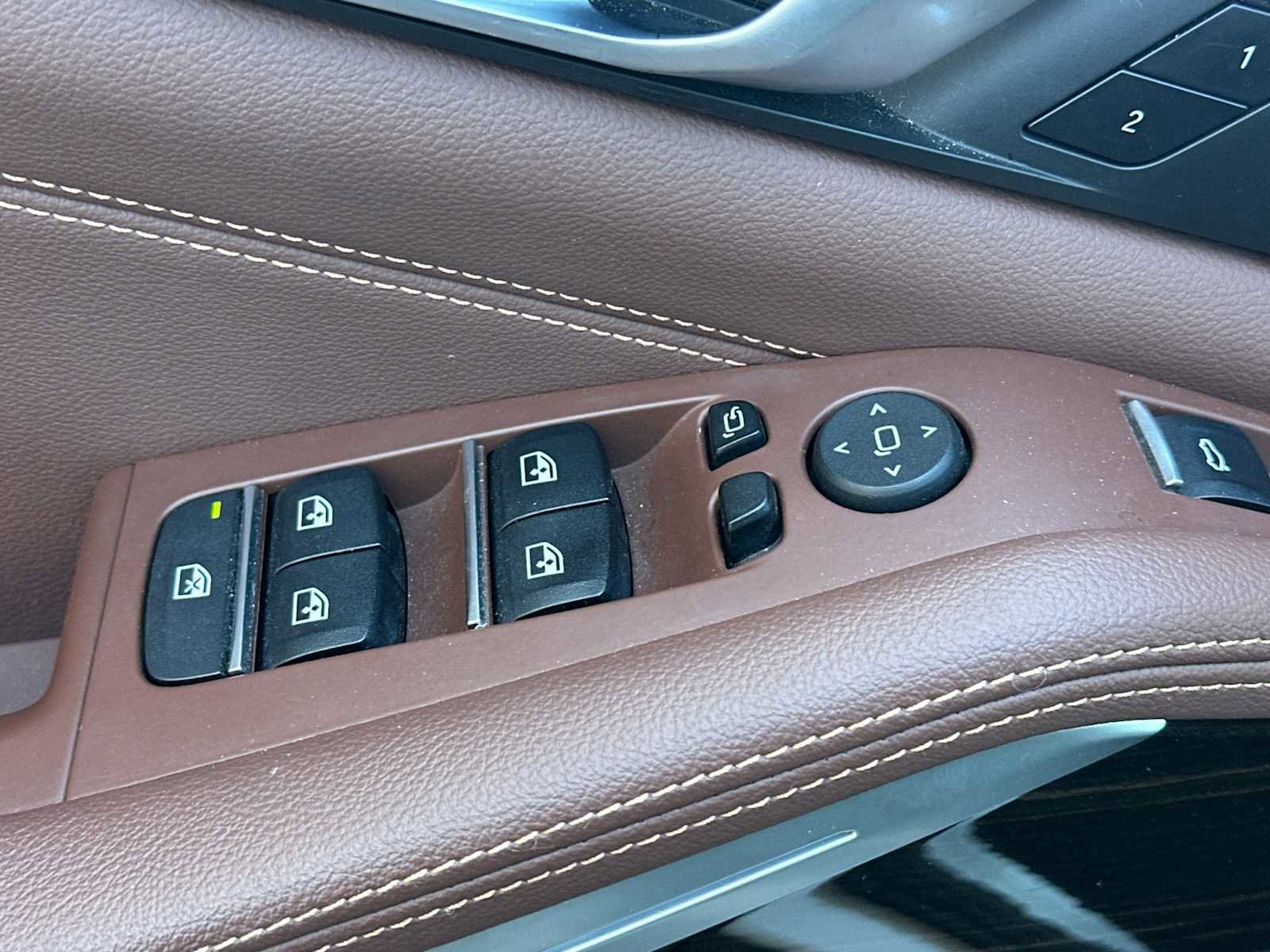 Used 2020 BMW X5 xDrive40i w/ Premium Package image 13