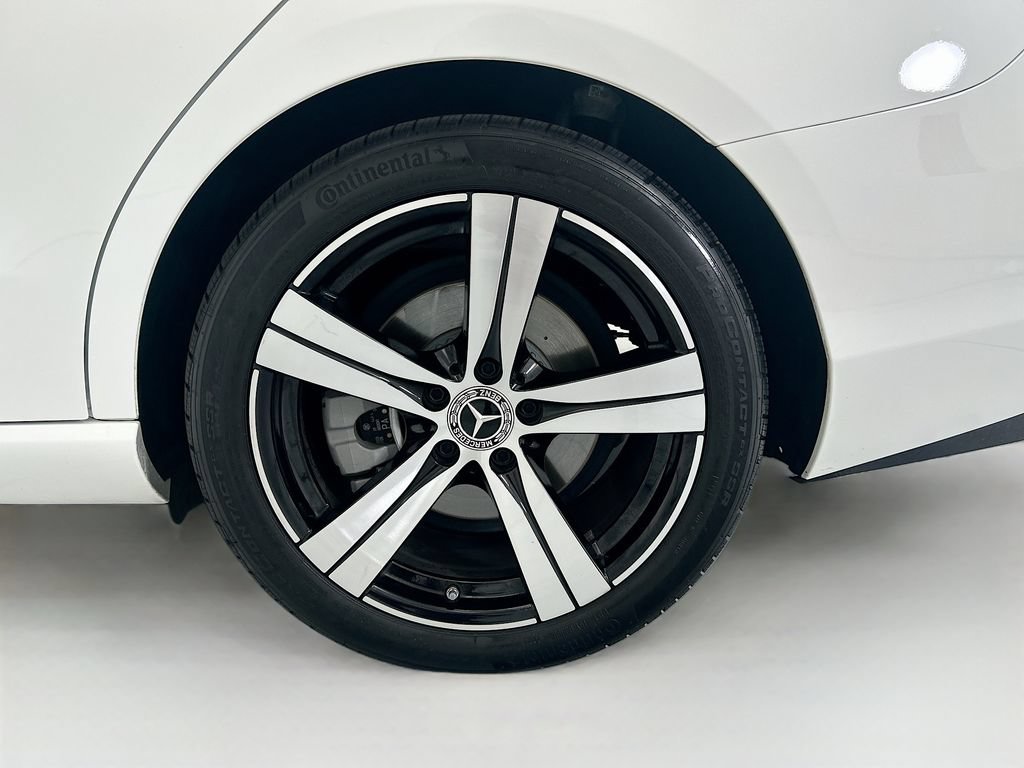 Certified 2025 Mercedes-Benz C 300 Sedan image 29