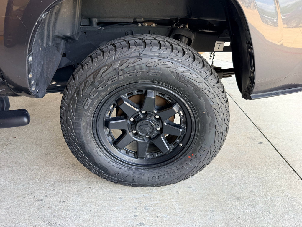 Used 2022 Toyota Tacoma SR w/ SR Convenience Package RWD image 25