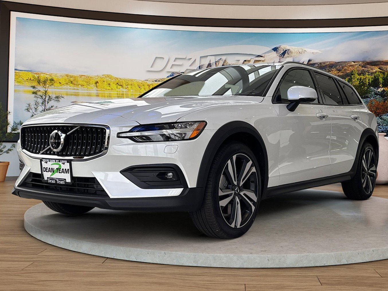 New 2026 Volvo V60 B5 Cross Country Plus w/ Climate Package AWD/4WD image 3