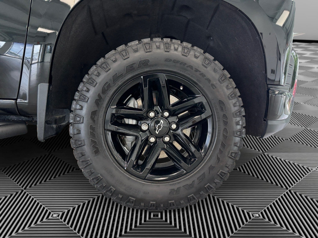 Used 2020 Chevrolet Silverado 1500 LT Trail Boss AWD/4WD image 10